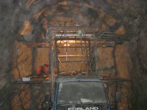The construction tunnel